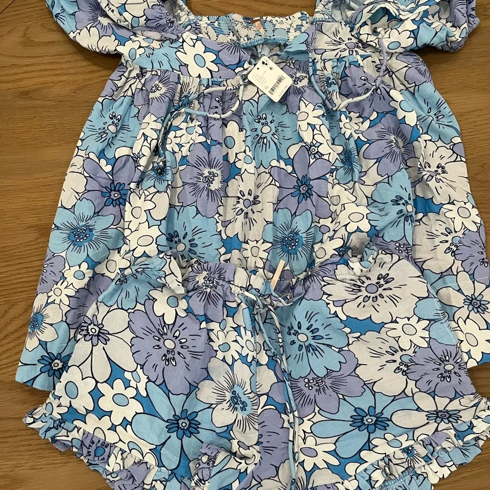 Free People Maggie Mae Floral Retro Pattern - Picture 3 of 4